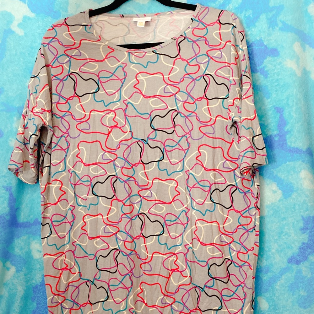 LuLaRoe Irma Tunic (NWOT)!